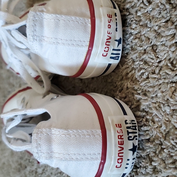 Converse Chuck-Taylors - Picture 3 of 6